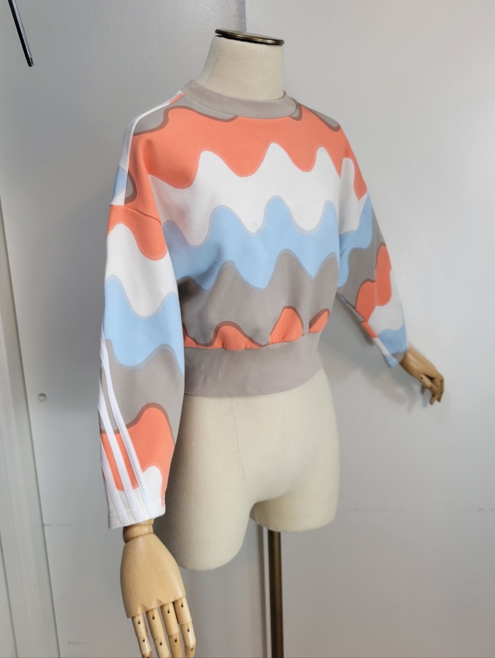 Marimekko x Adidas Cropped Wavy Stripe Sweatshirt - Coral, Sky Blue & Gray - Picture 4 of 11